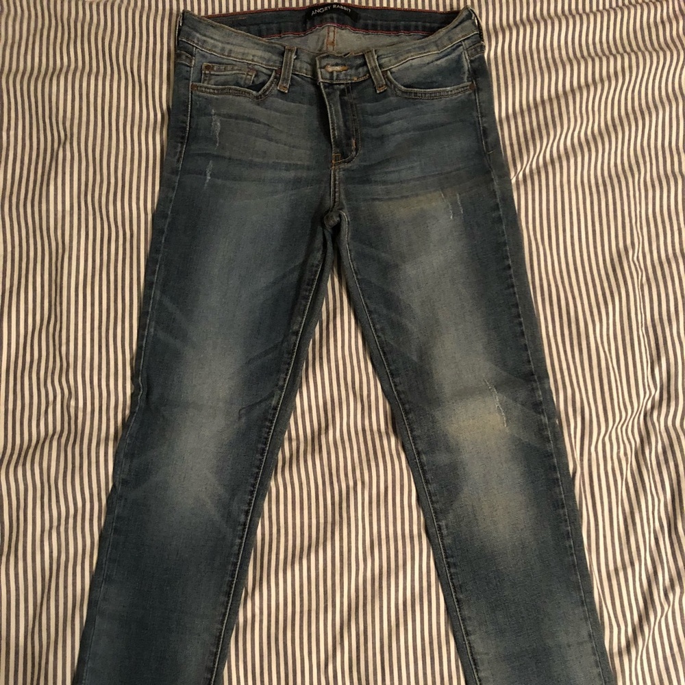 Angry Rabbit 🐇 lightly distressed jeans 👖